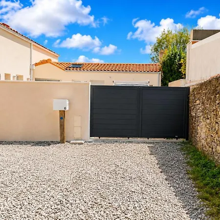 Maison 14 Pers A 2 Min & Centre-ville بيت للعطل *