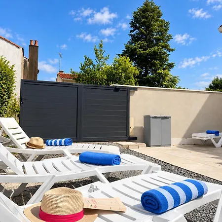 Maison 14 Pers A 2 Min & Centre-ville *